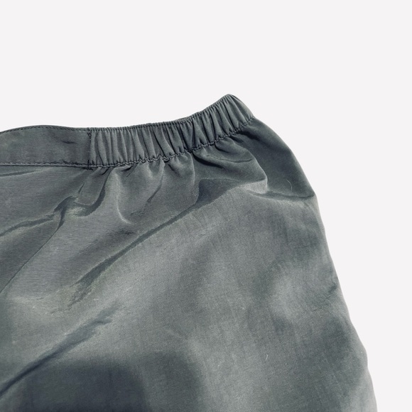 LL Bean Black Womans Size M 0 BUY 3. Tie Nylon Hiking Shorts. Rise 11.5” - Picture 3 of 8